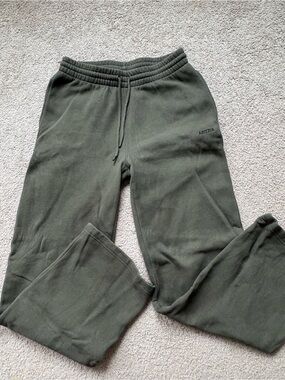 Aritzia Wide Leg Sweatfleece
